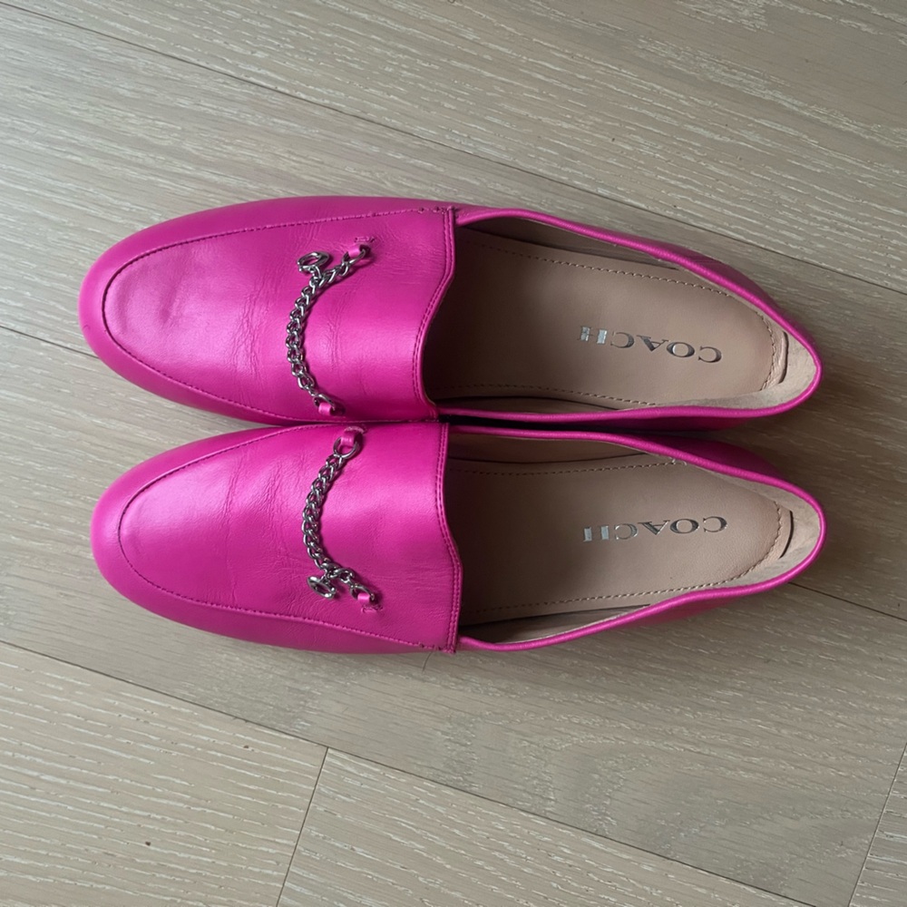 New coach pink loaferss